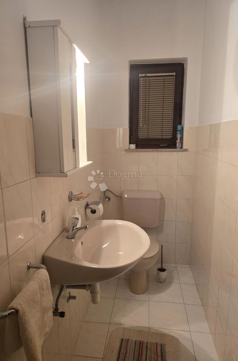 Hiša Drenova, Rijeka, 330m2