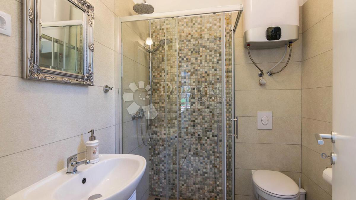 Hiša Smoljanci, Svetvinčenat, 180m2