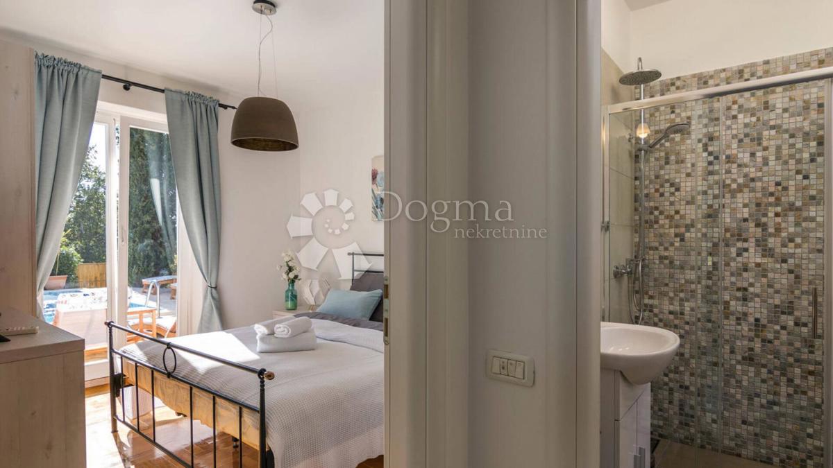 Hiša Smoljanci, Svetvinčenat, 180m2