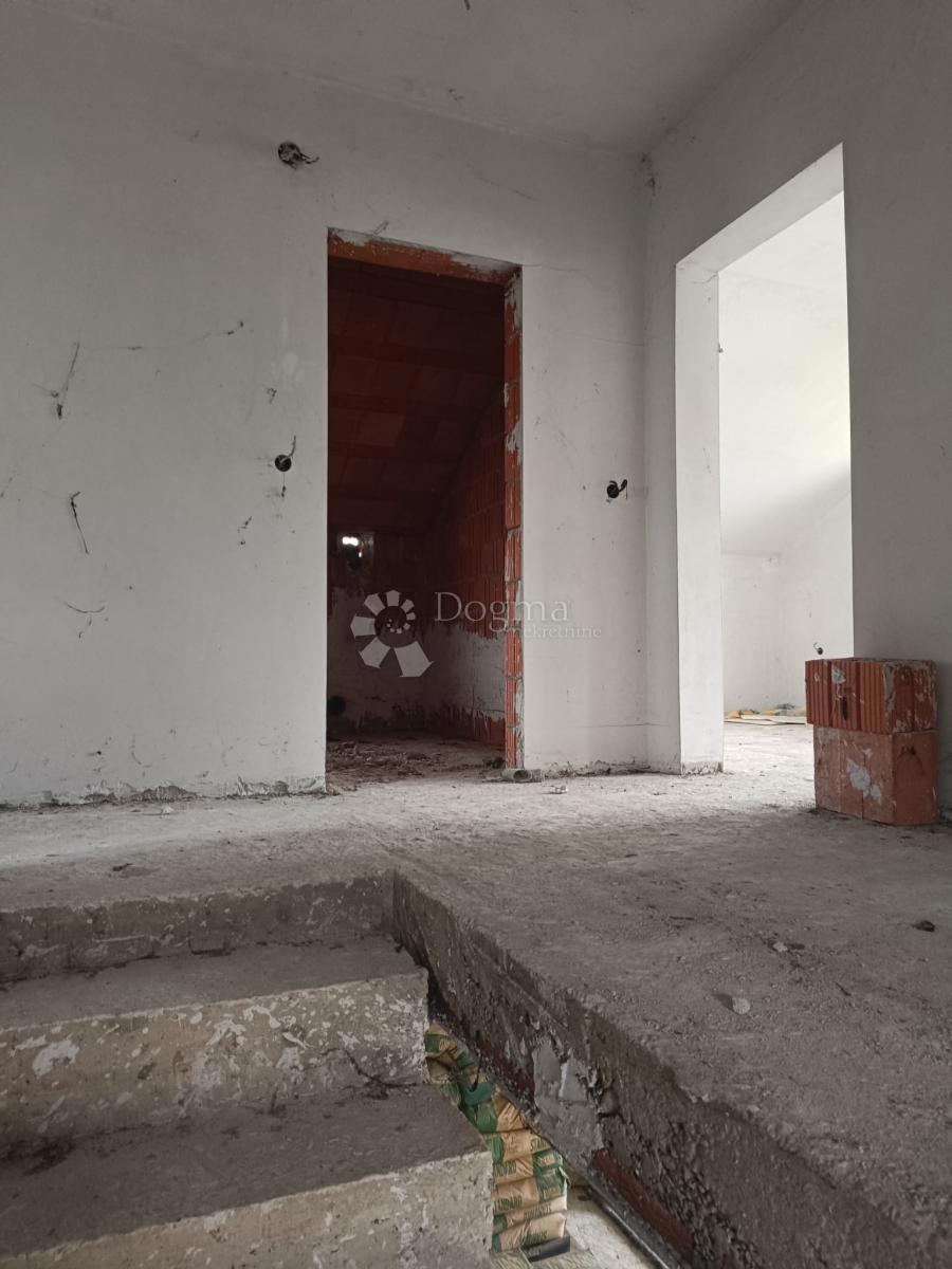 Hiša Kruševica, Slavonski Šamac, 200m2