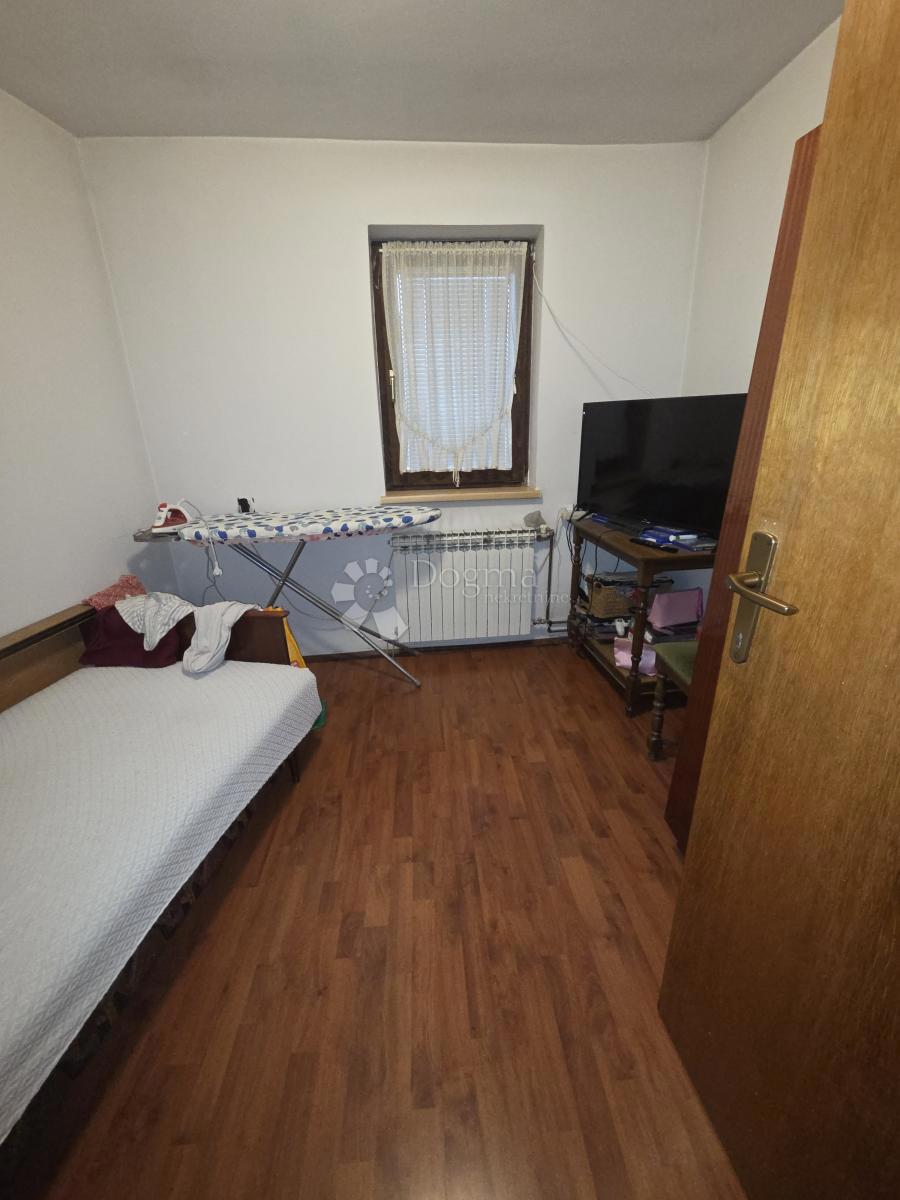 Hiša Sesvetski Kraljevec, Sesvete, 209m2