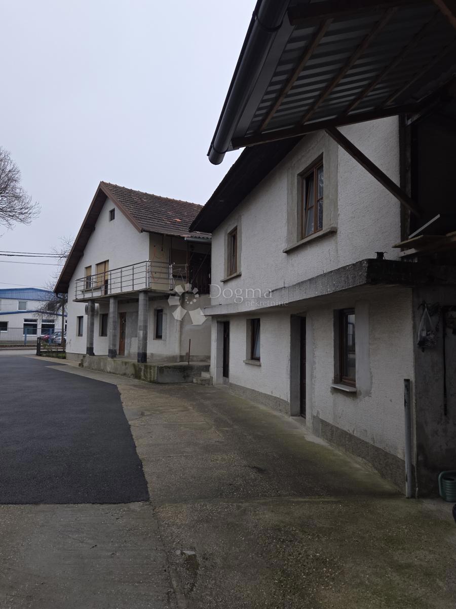 Hiša Sesvetski Kraljevec, Sesvete, 209m2