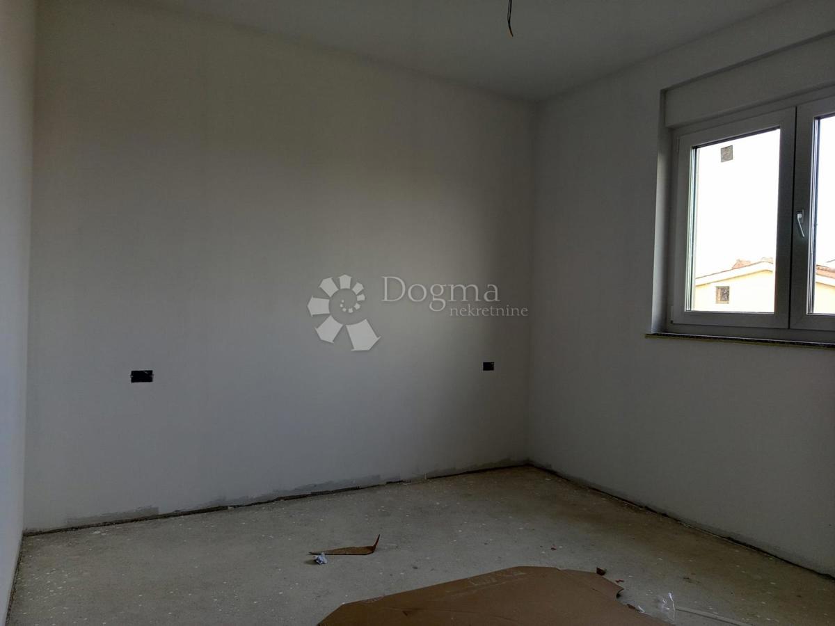 Stanovanje Valdebek, Pula, 79,36m2