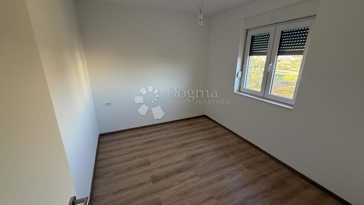 Stanovanje Okrug Gornji, Okrug, 54,59m2