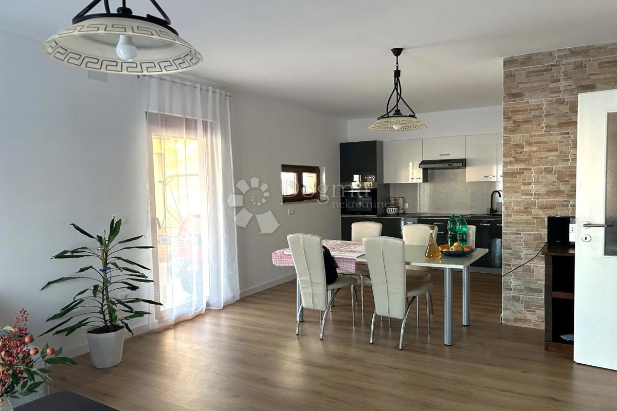 Hiša Svetvinčenat, 109m2