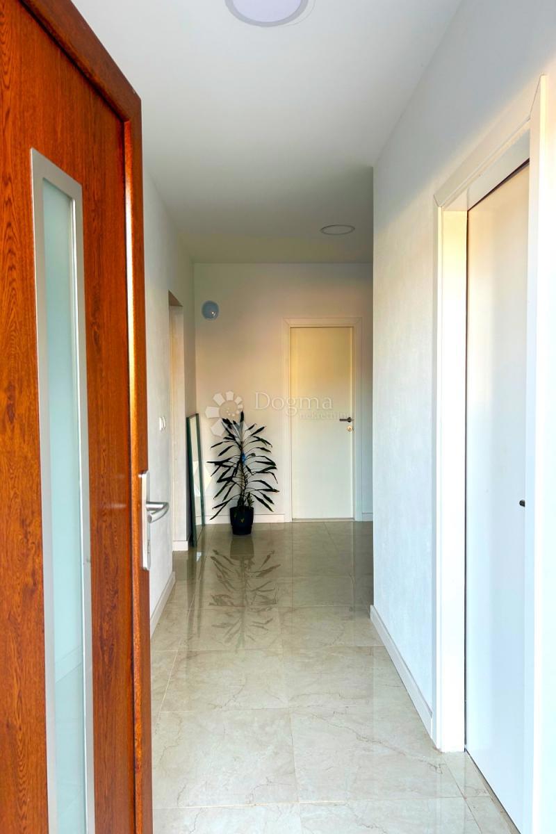 Hiša Svetvinčenat, 109m2