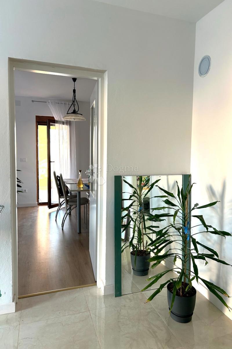 Hiša Svetvinčenat, 109m2