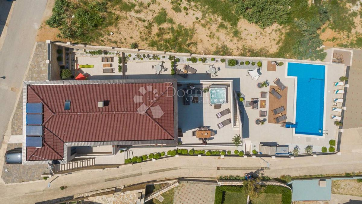 Luksuzna vila na Pagu - 150 m od morja