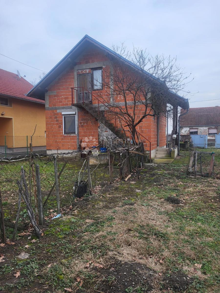 Hiša Dubovac, Gornji Bogićevci, 100m2