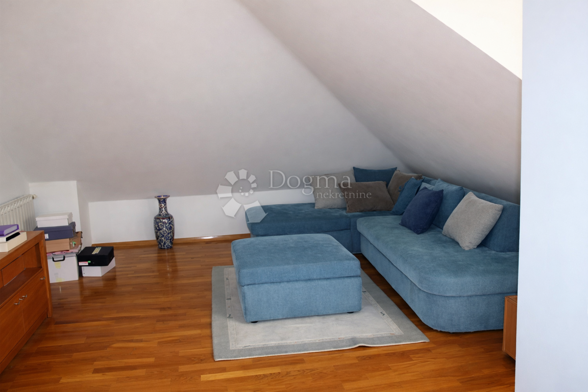 Hiša Podstrana, 435m2