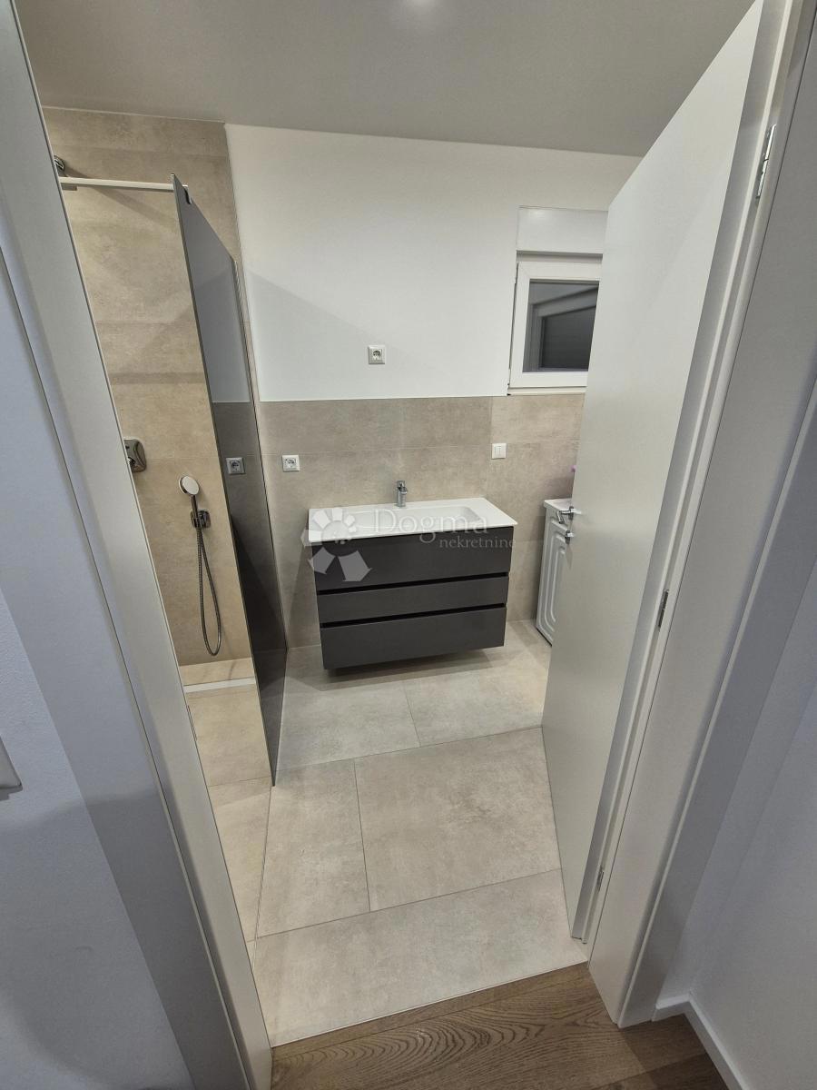 Apartma Crikvenica, 103m2