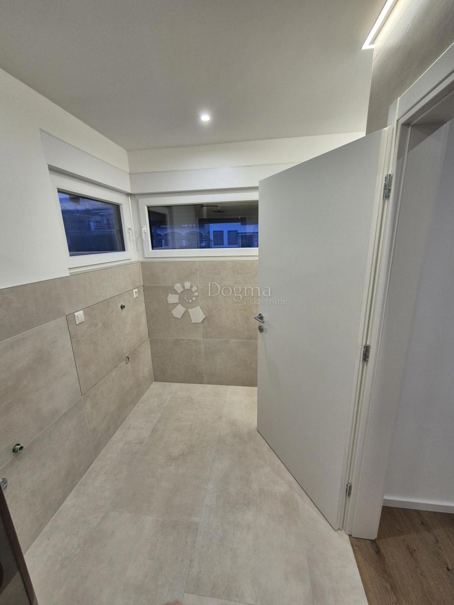 Apartma Crikvenica, 103m2