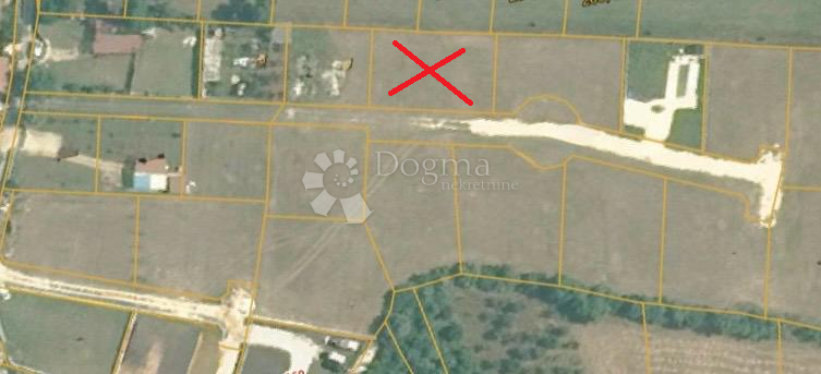 Kmetijsko zemljišče Loborika, Marčana, 901m2