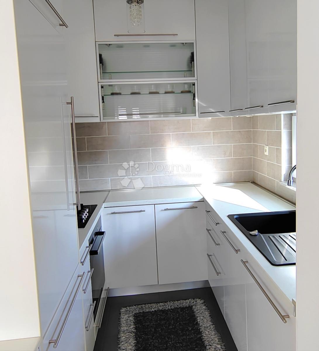 Stanovanje Sesvetski Kraljevec, Sesvete, 38m2