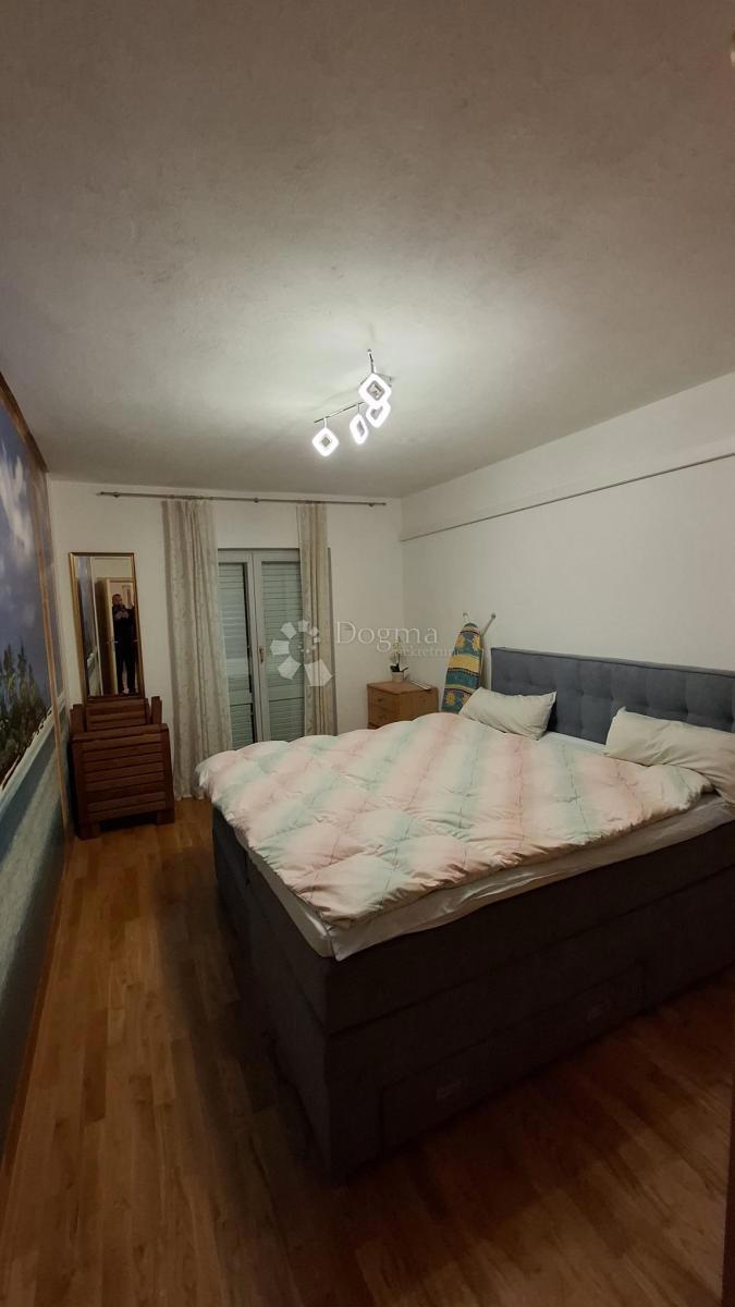 Hiša Posedarje, 500m2