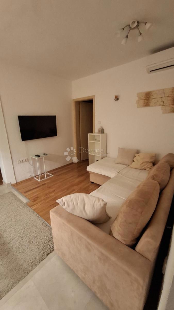 Hiša Posedarje, 500m2