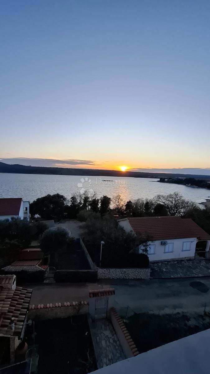 Hiša Posedarje, 500m2