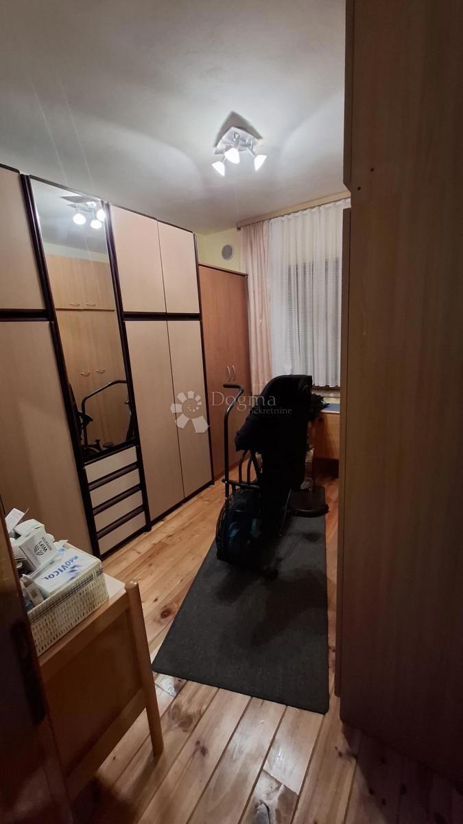 Hiša Posedarje, 500m2