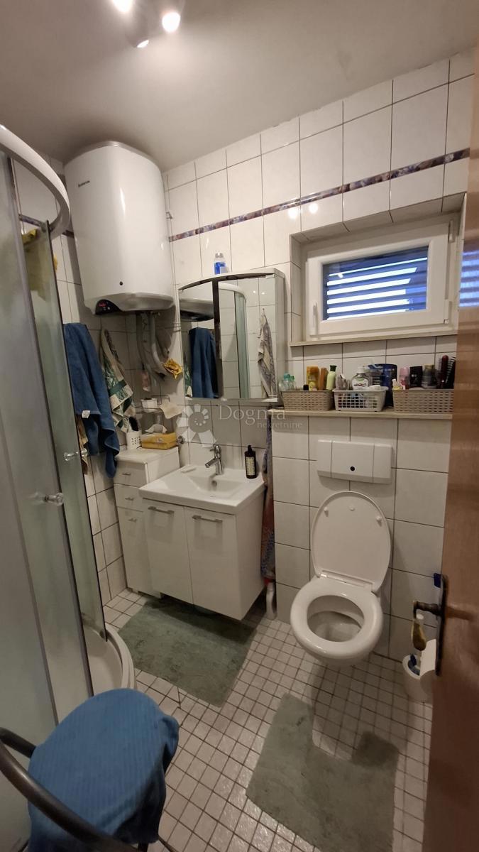 Hiša Posedarje, 500m2