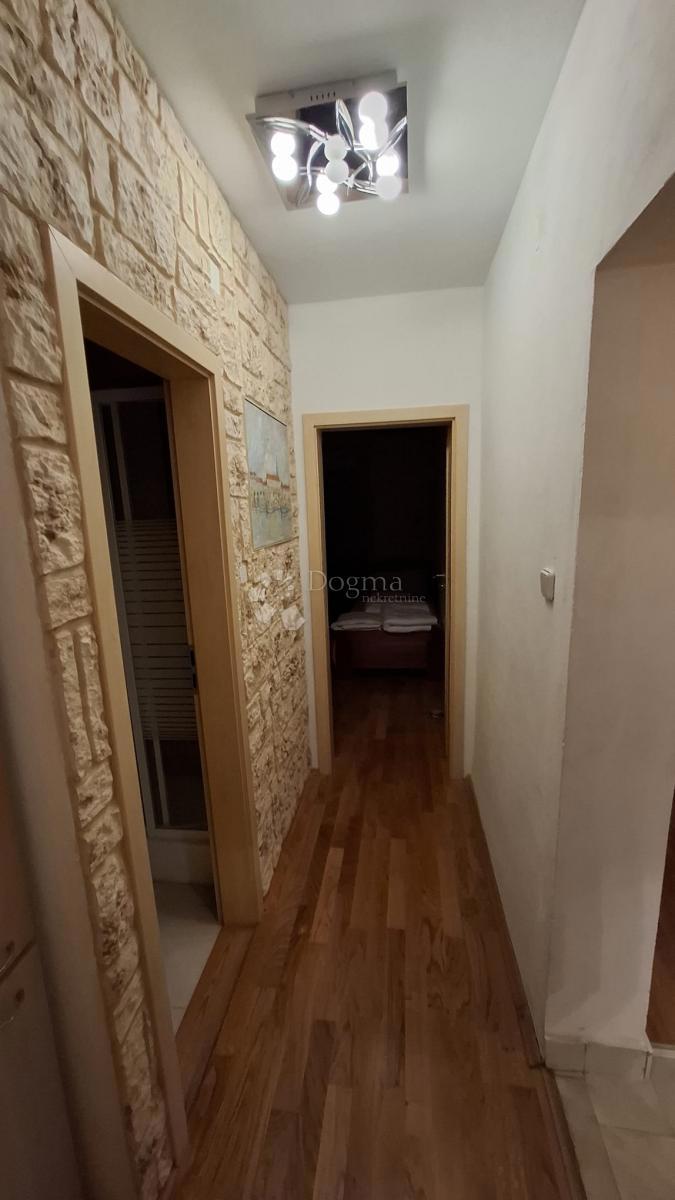 Hiša Posedarje, 500m2