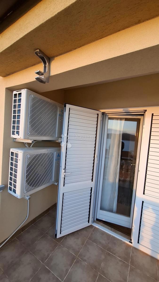 Hiša Posedarje, 500m2