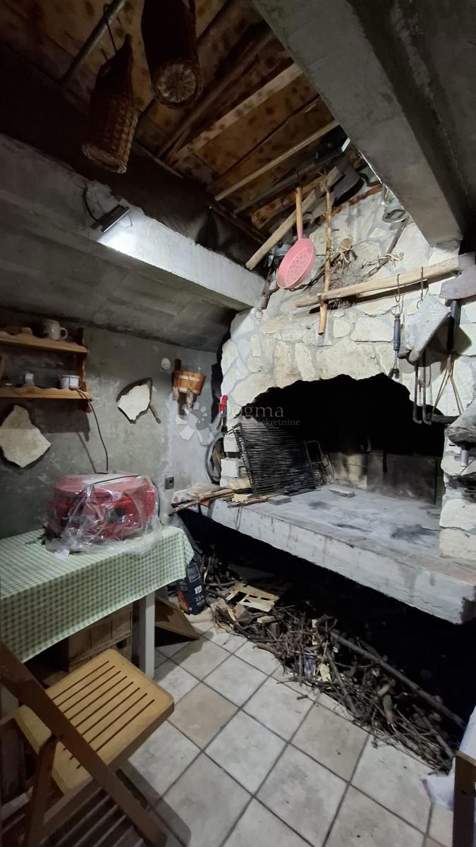 Hiša Posedarje, 500m2