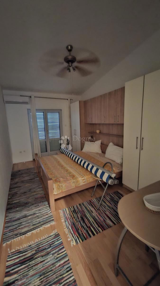 Hiša Posedarje, 500m2