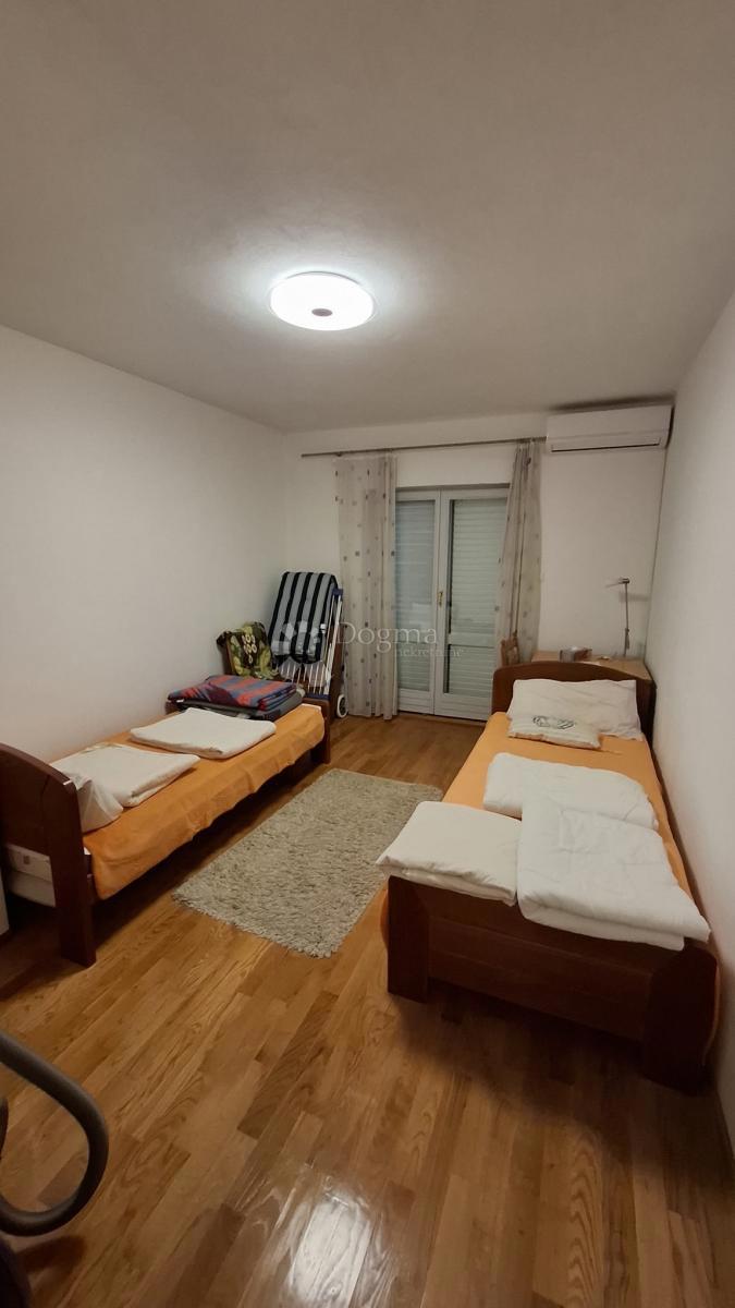 Hiša Posedarje, 500m2