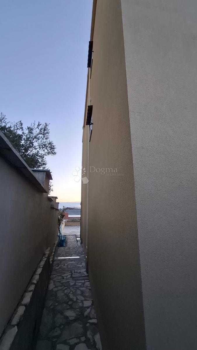 Hiša Posedarje, 500m2