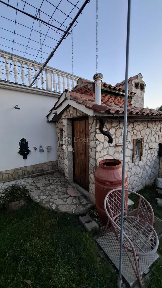 Hiša Posedarje, 500m2