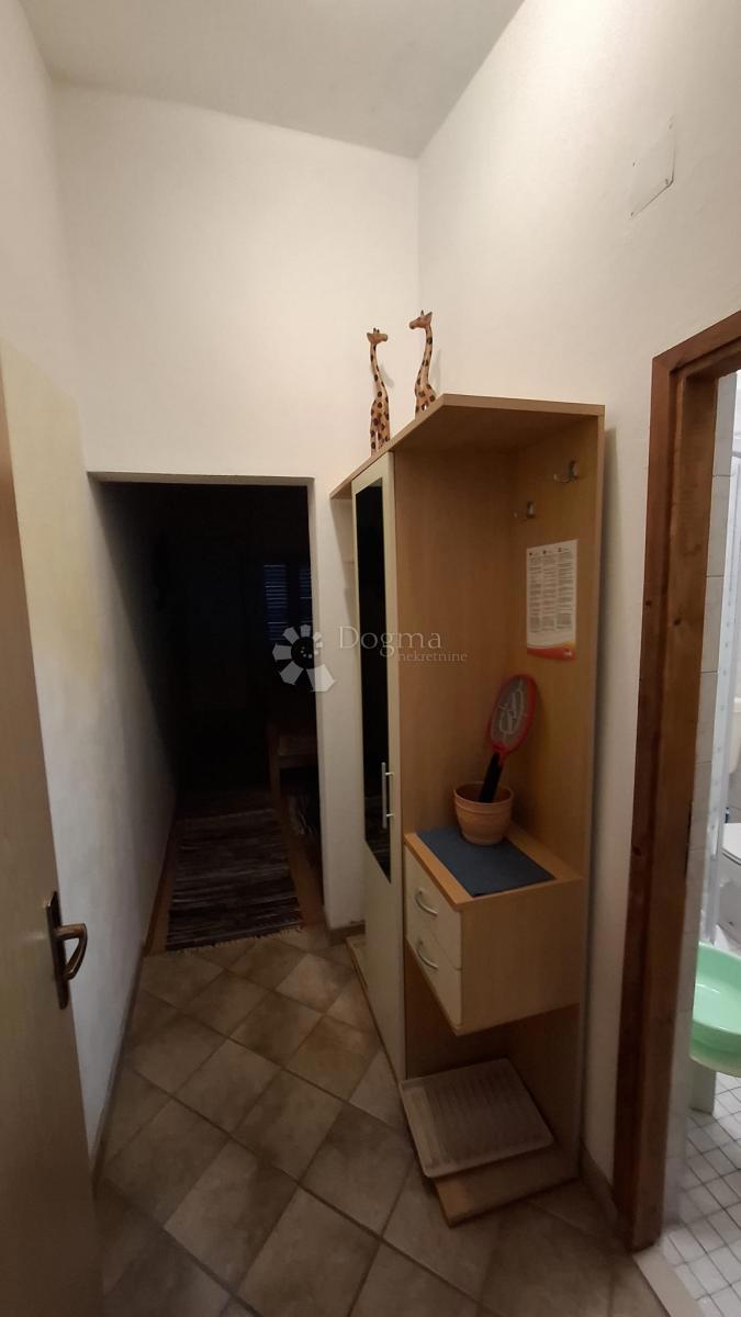 Hiša Posedarje, 500m2