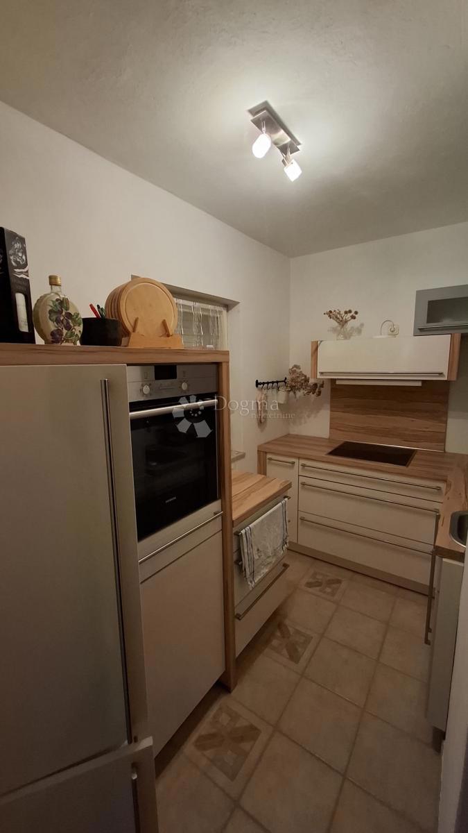 Hiša Posedarje, 500m2