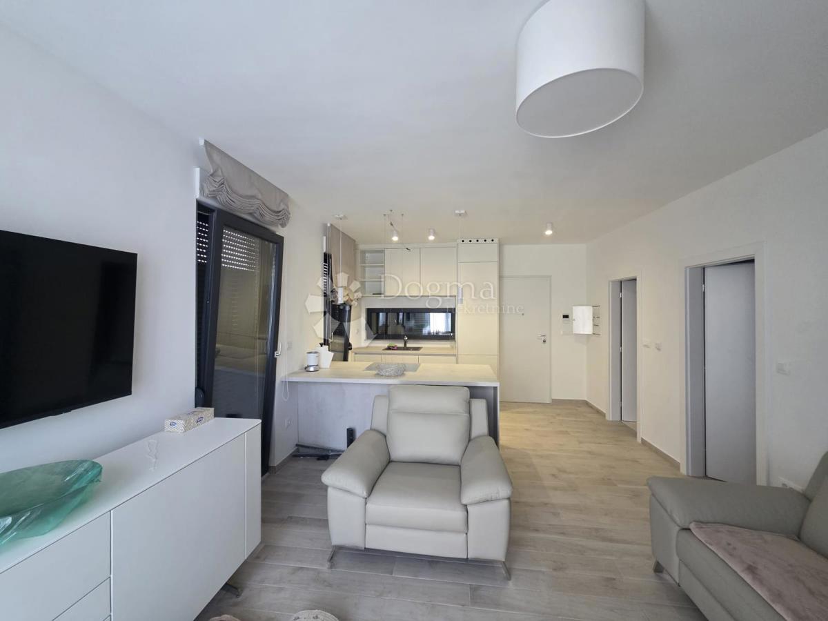 Stanovanje Rogoznica, 54,25m2