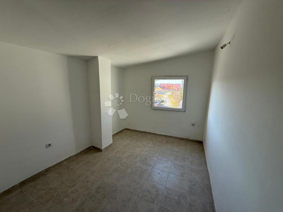 Apartma Karlobag, 61m2