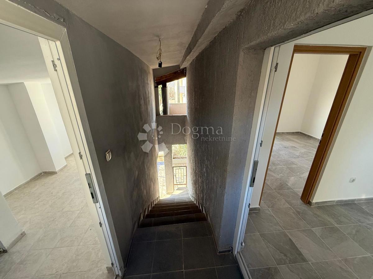 Apartma Karlobag, 61m2