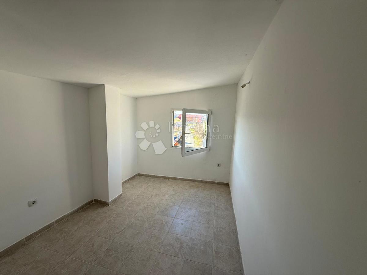 Apartma Karlobag, 61m2
