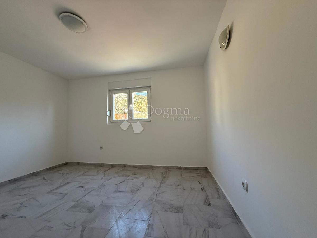Apartma Karlobag, 61m2