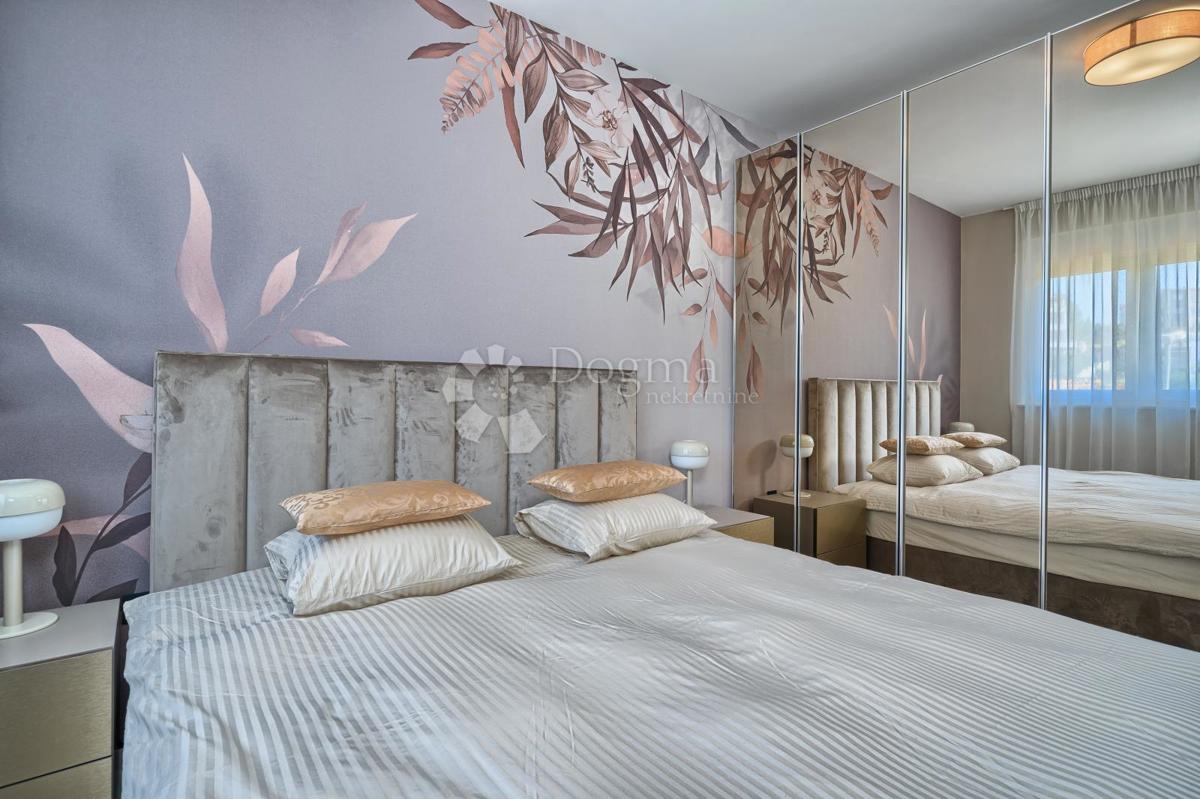 Stanovanje Primošten, 67m2