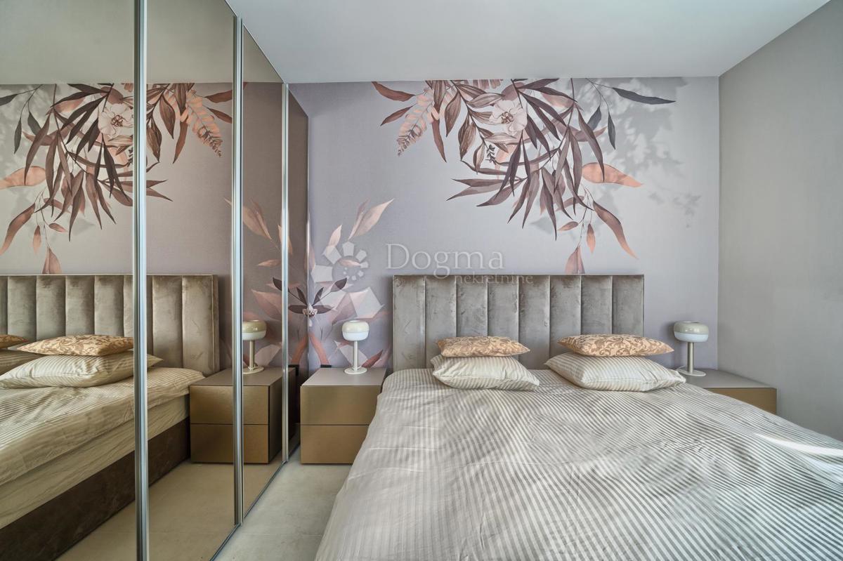 Stanovanje Primošten, 67m2