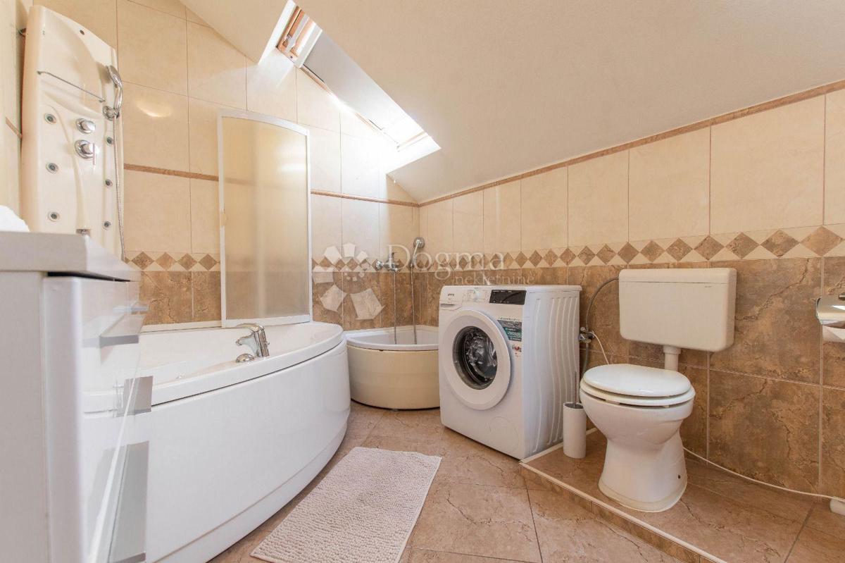 Stanovanje Makarska, 117,95m2