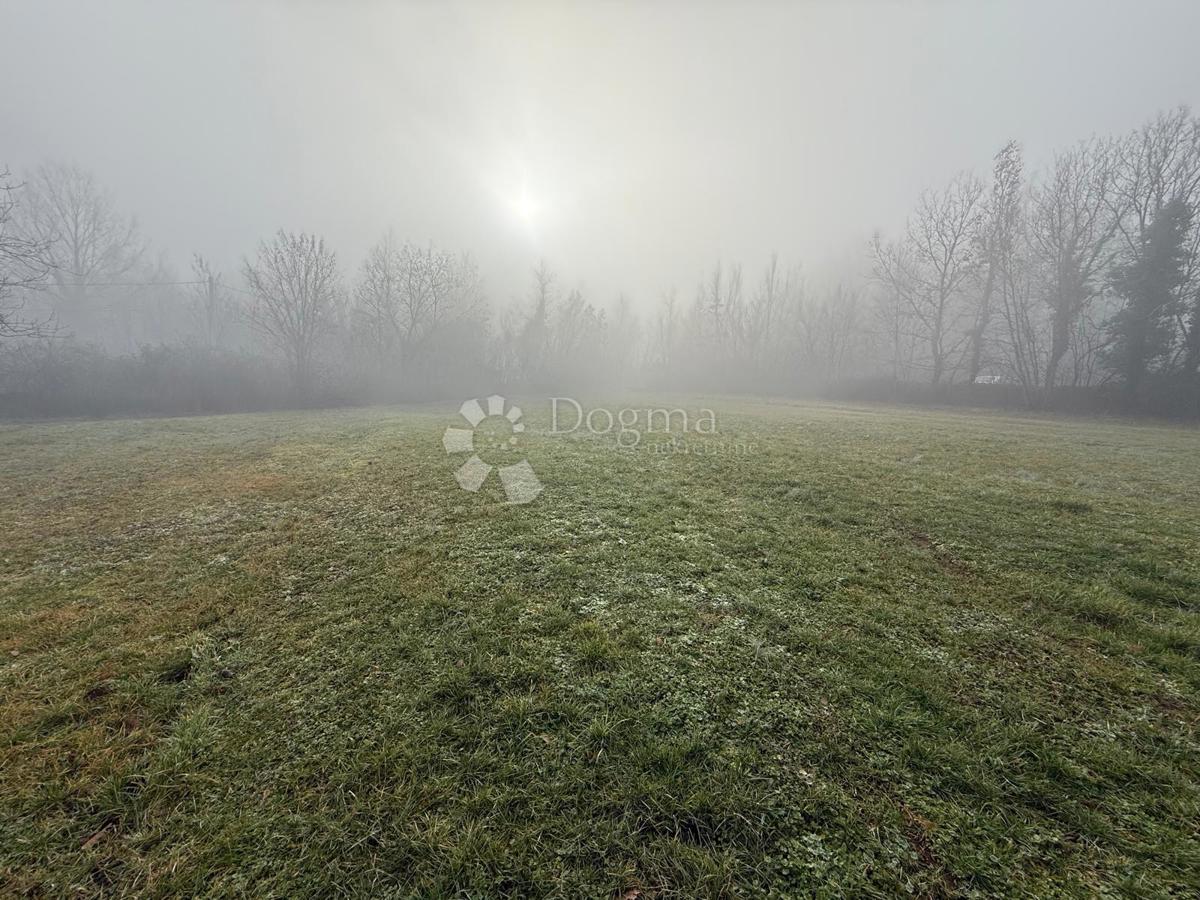 Zazidljivo zemljišče Labin, 1.200m2