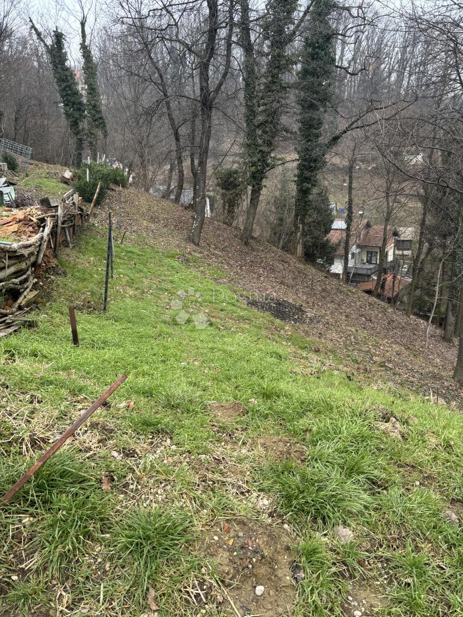 Kmetijsko zemljišče Kustošija, Črnomerec, 1.724m2