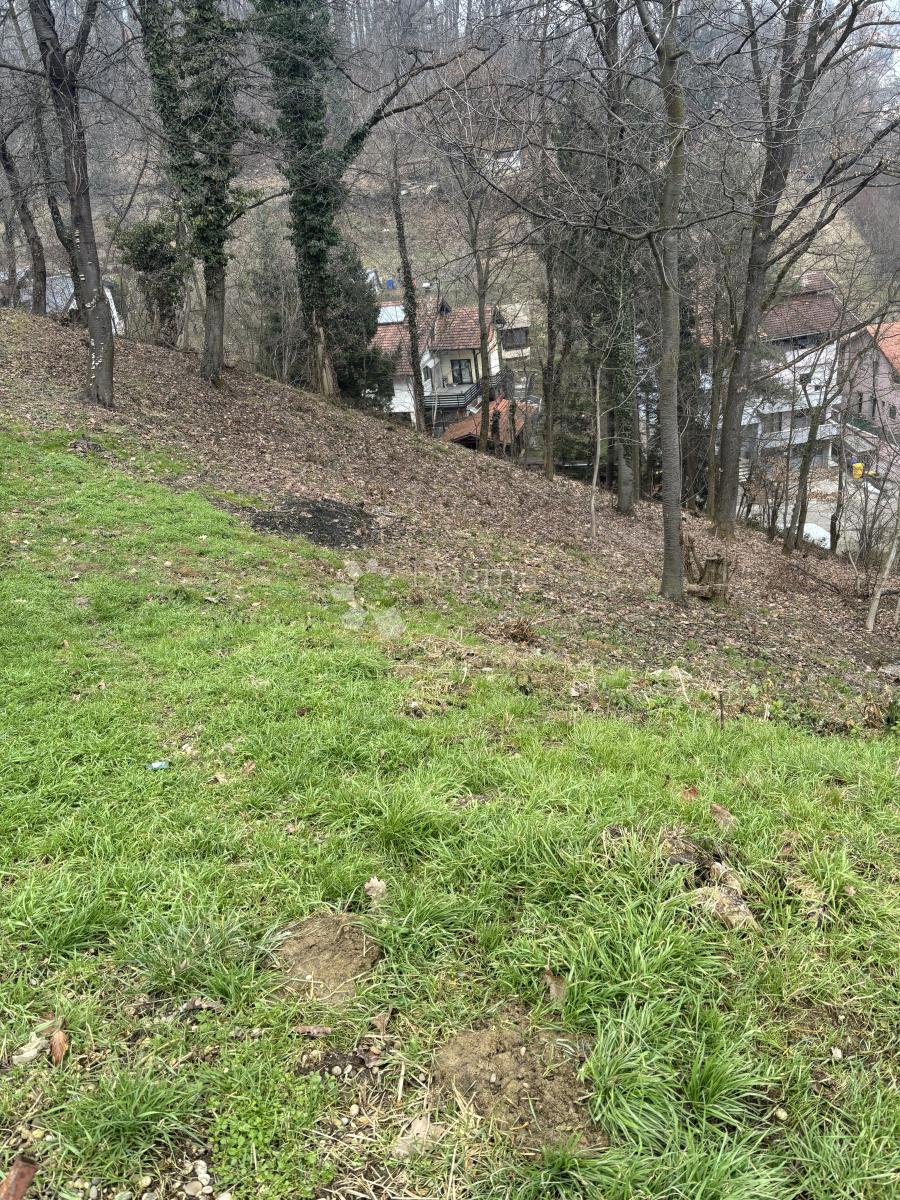 Kmetijsko zemljišče Kustošija, Črnomerec, 1.724m2