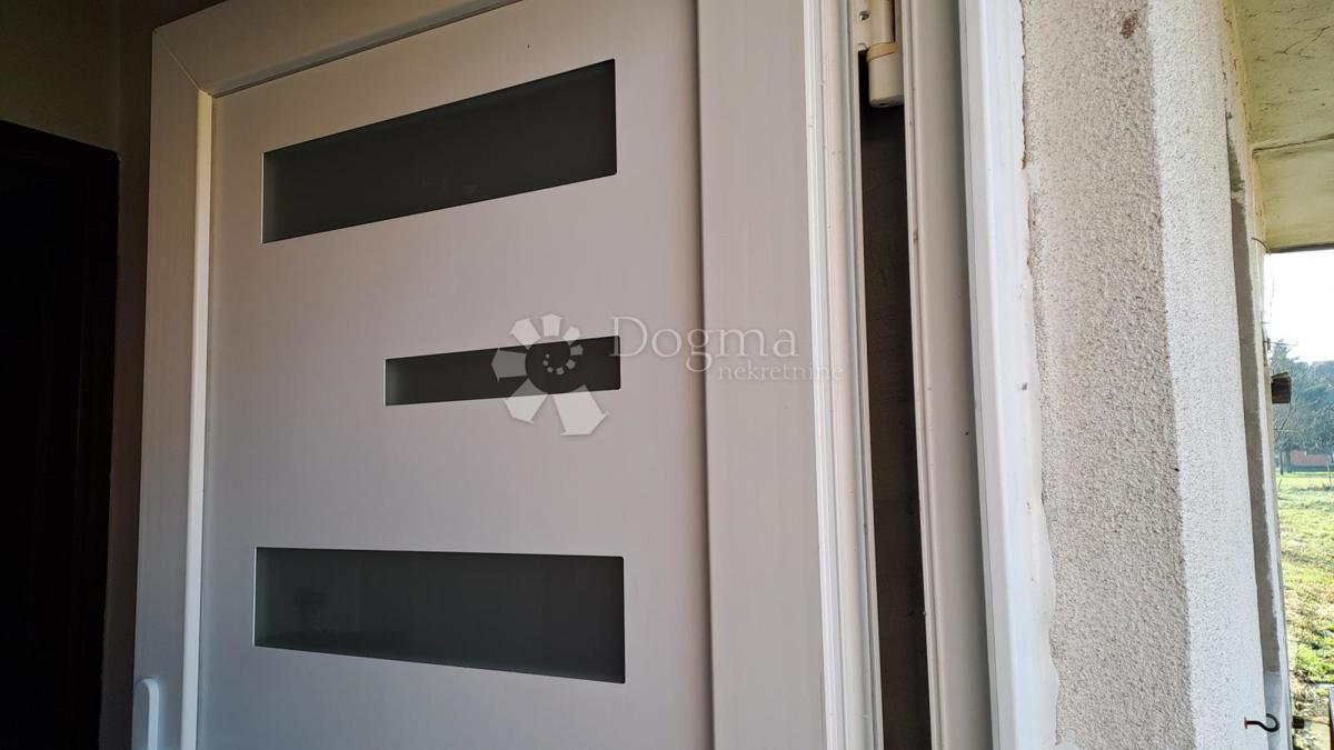 Hiša Zeleni brijeg, Sisak, 257m2