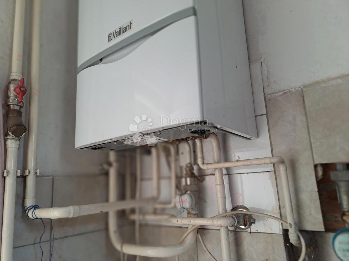 Hiša Zeleni brijeg, Sisak, 257m2