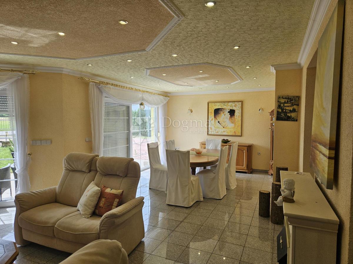 Hiša Majerje, Petrijanec, 176m2