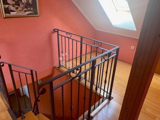 Hiša Razvor, Kumrovec, 240m2