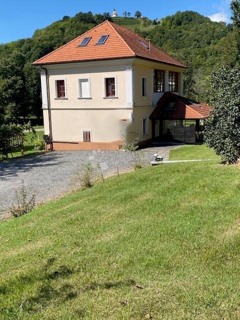 Hiša Razvor, Kumrovec, 240m2