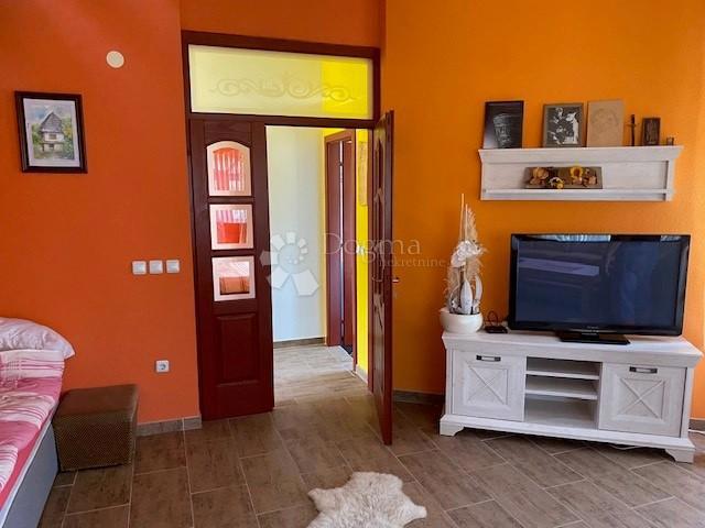 Hiša Razvor, Kumrovec, 240m2