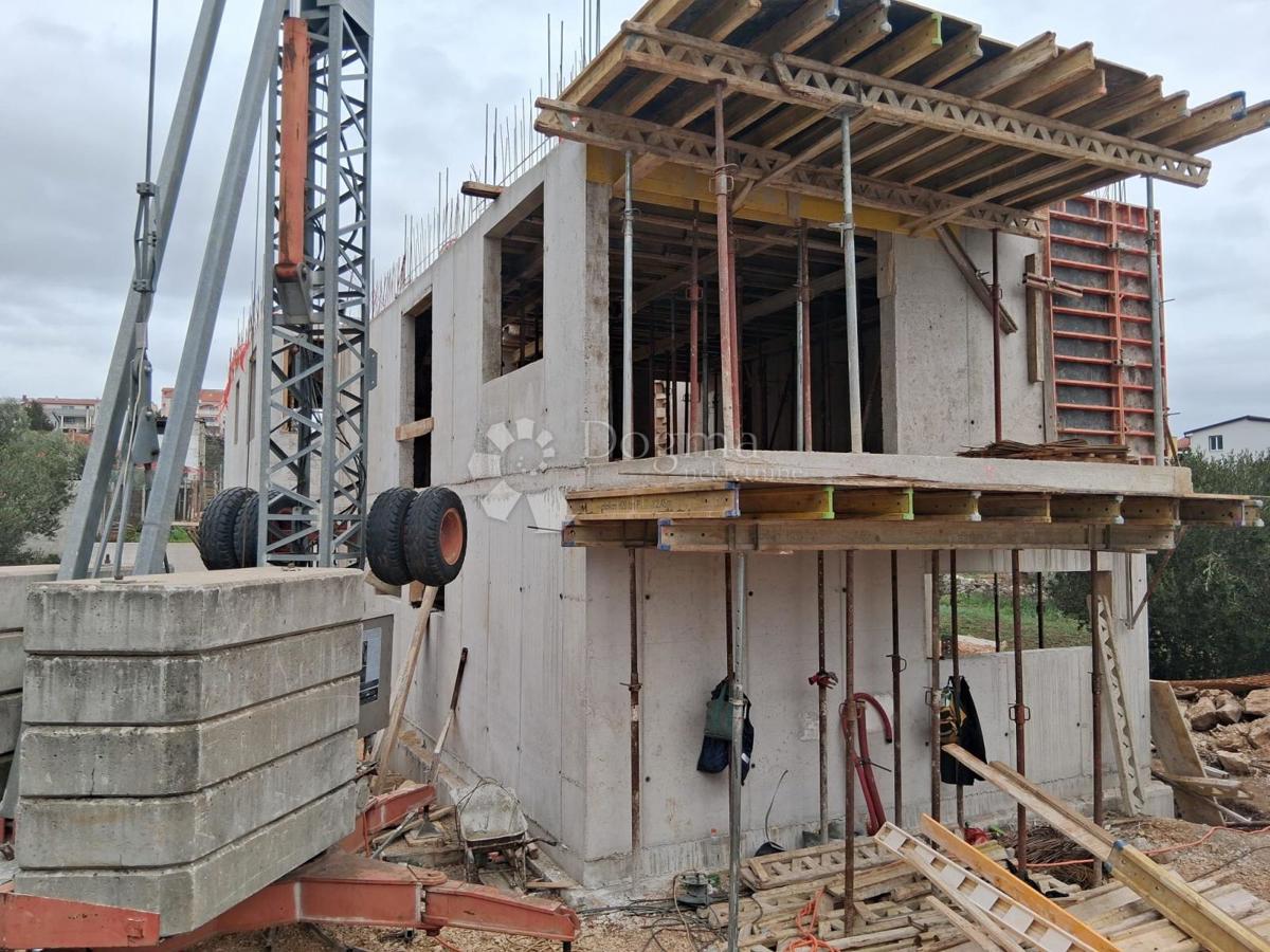 Stanovanje Pakoštane, 91,80m2